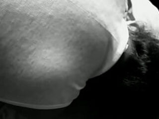Que les parece mi mujer en cuatro! y mejor a&uacute_n si fuera en vivo y a todo color!!