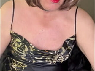 CD Nikki is horny and smoking