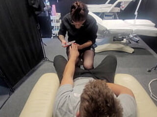 I just come for a manicure, but manicurist prefer to take my dick to mouth and make me blowjob
