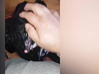 2025 11 08 Larve Sophie momifiee et soumise