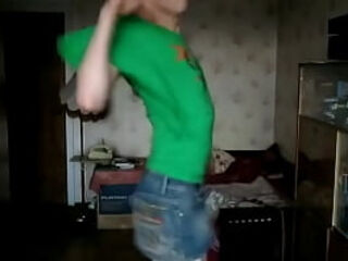 SISSY IS ALWAYS HUNGRY FOR RAW COCK