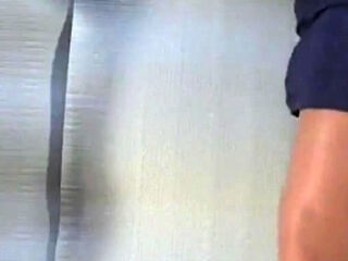 Pantyhose Handjob by Crossdressing Amateur