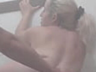 Naughty fucks with in the bath