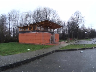 Amateur milf doing a blowjob ending in a facial