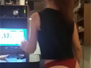 como perrea  la flaquita