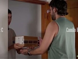 I Have No Cash So Delivery Guy Magic C Gets Paid With My Big Daddy Ass &ndash_ Bareback Creampie Pushout
