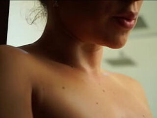 Sensual Latina Bombshell Enjoys Steamy Bathtub Play &ndash_ Wet &amp_ Wild Fantasy Unleashed