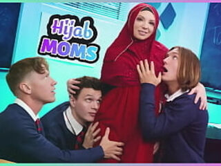 Real Hijab Woman to Please Three Cocks At Once