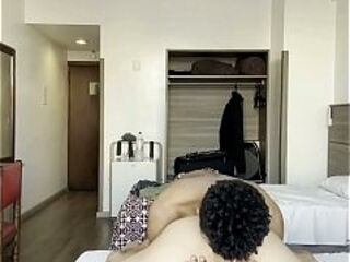 O BOY FUDENDO GOSTOSO