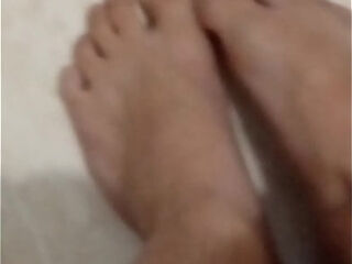 Fudendo gostoso m&atilde_e do meu amigo enquanto come minha namorada