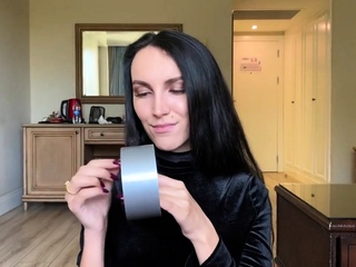 Handjob Leads to Cumshot on Her Pretty Face