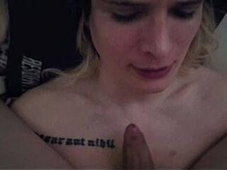 free Shemale fucks me bareback at home, amateur Tranny on guy at the bedroom, watch this cute femboy take it all inside him