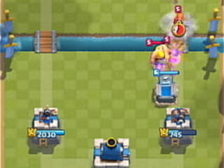 Jugando clahs royale(arena 3)
