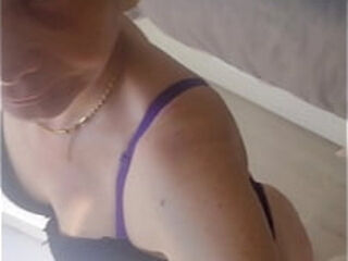 Tu pense quoi de ma nouvelle lingerie