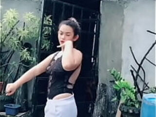 Danica Magpayo sexy dance tikt0k