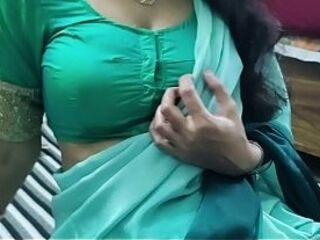 Raat ko kamre me aaker Jeth ji ne bahut sataya