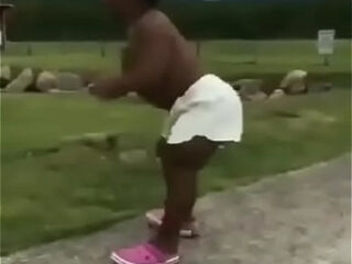 An&atilde_o pelado sem roupa nu