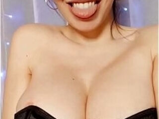 You need to cum to release some stress before going back to work tomorrow! Subscribe and allow me to help!