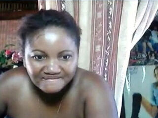 Black African Webcam Girl Nirina from Sambava, Madagascar