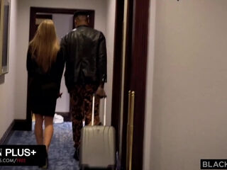 Skinny girl fit his BBC in her mouth and later in her pussy also