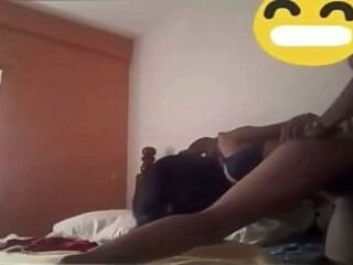 Ella Abri&oacute_ Sus Piernas para Mi Verga y Su Vagina lo Trag&oacute_ Entero