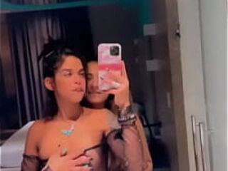 Festinha particular com a deliciosa natinha rios Quer ver o que rolou ? Dispon&iacute_vel no nosso only