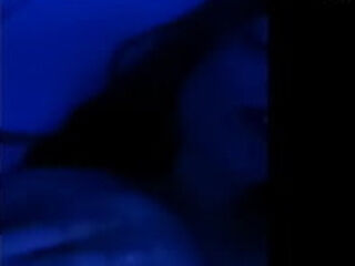 Safada dos peit&otilde_es se exibindo