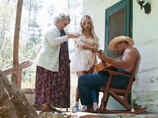 TRANS ANGELS - Hottie Angellica Good Deepthroats, Rides, And Gets Covered In Chuck Conrad&rsquo_s Hot Load