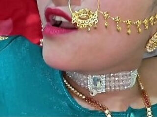 Beutiful Indian couple In bedroom Romantic sex clear hindi audio