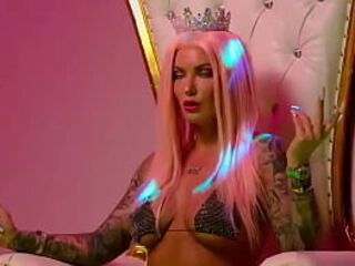 Hot Girl Me Viking Barbie Singing Taste - Official Music Video