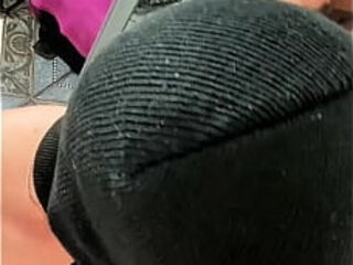 O novinho pediu um troca-troca na mamada. Tia Camila