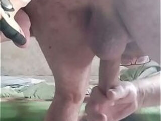 Трахаю себя в жопу перед веб камерой