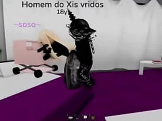 Loira alta foi brincar e aprendeu a li&ccedil_&atilde_o no brookhaven