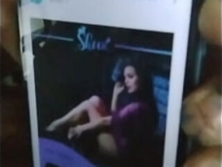 Thinking of more romantic things to do like worshipping women by sketching one for free 1