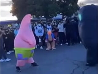 AMOGUS VS PATRICK EPIC FIGHT