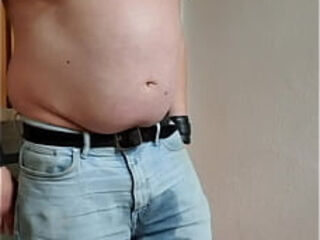 pig Wolfgang Schanz pissing in its jeans