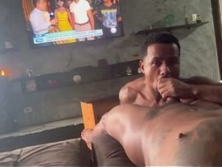 Meu marido Me mamou gostoso enquanto via jornal da tarde / He sucked me hot while watching the afternoon news