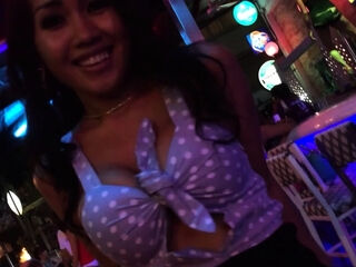 Curvy Thai MILF girlfriend Joon Mali kinky ass to mouth fuck