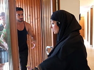 Arab girl wanted to save herself for marriage, but four men appeared.