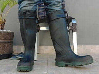 PUTTING ON THE WORK BOOT - ECOBOOTS