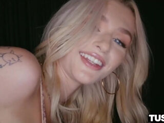 Skinny Anal Queen Emma Rosie Gets Her Backdoor Cracked