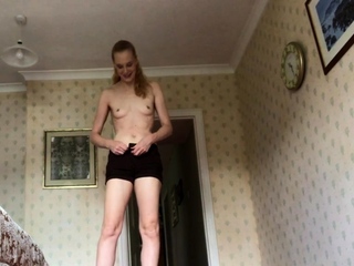 Young amateur teen in solo masturbation getting kinky