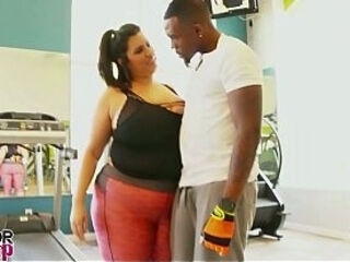 Post Workout Fuck Leaves Sofia Rose Dripping With Rome ́s Thick Cum!