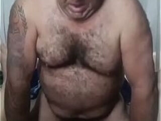 MORENA DE 24 ANOS J&Aacute_ ACORDA CEDINHO PARA TRANSAR COM O COROA ELA SABE QUE COM ELE CERTO QUE ELA GOZA GOSTOSO