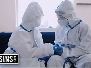 Medical Workers Fucking During Pandemic - Lola Fae