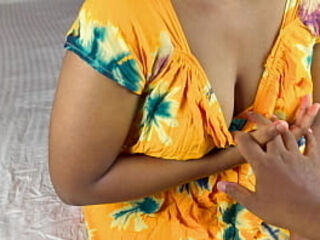 Desi indian girl aathiya loves out BBC in to her virgin Pussy