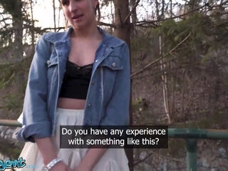 Lovely Well-fit Gigi Max Lets a Fake Public Agent Fuck Her Hard On the Bridge After Giving Him BJ