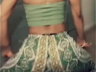 Ebony in leggings , ass softer than a water bed