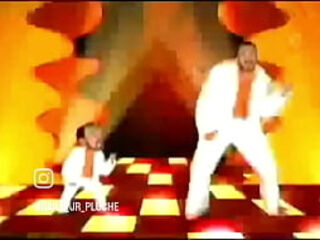 El junior bailando con junior junior