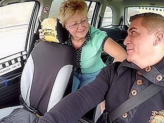 MILF In The Czech Taxi